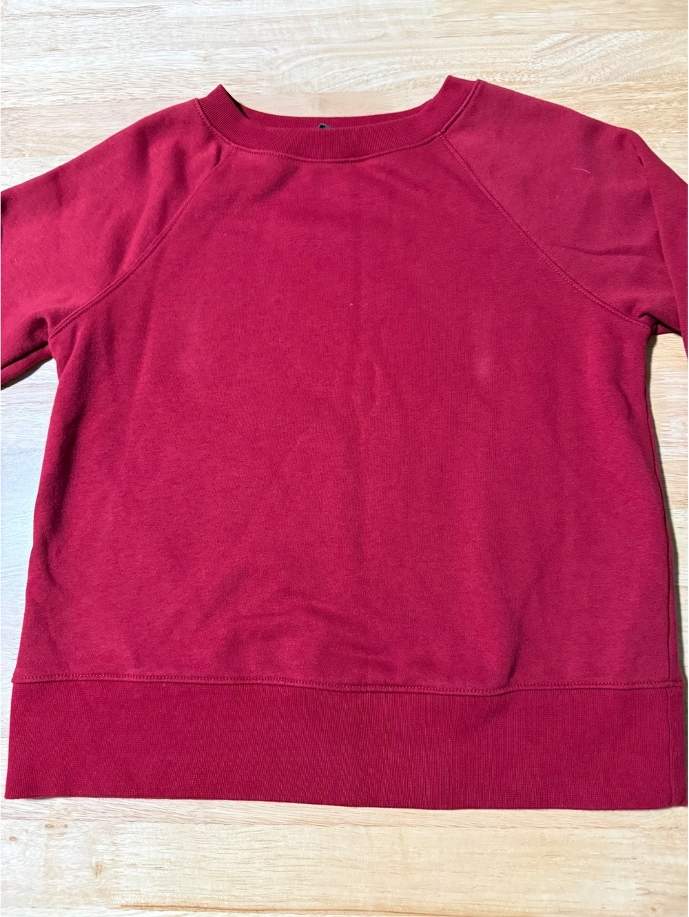 Banana Republic Women’s XS Red Crewneck Sweatshirt Pullover Raglan Sleeve